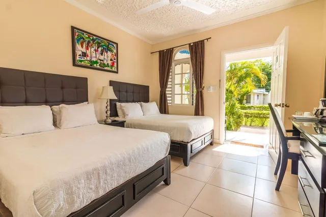 غرفة سوبيريور، Travellers Beach Resort 1/3