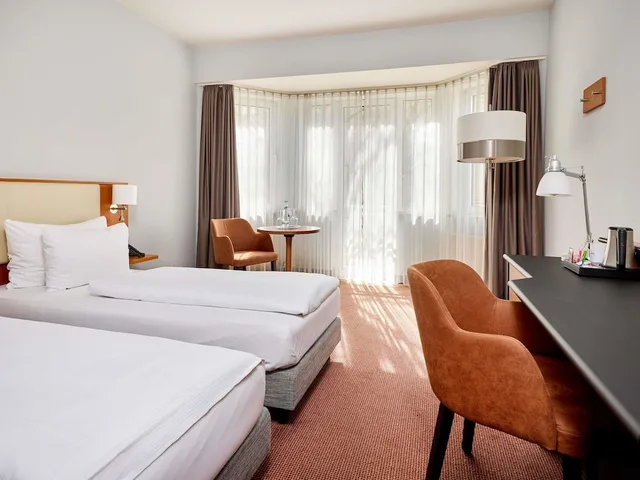 غرفة قياسية بسريرين منفصلين، Mercure Hotel Dusseldorf City Center 1/6