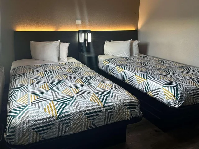 غرفة رباعية بسرير مزدوج، Motel6 Kissimmee, FL - Orlando 3/7