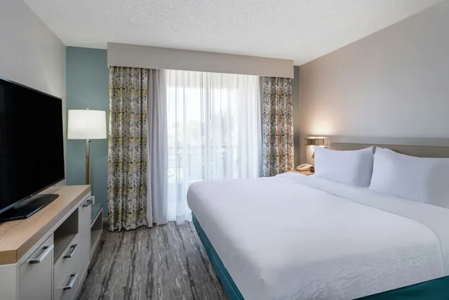 جناح ديلوكس بسرير كينج بغرفة نوم واحدة، Hilton Garden Inn Jacksonville/Ponte Vedra 1/3