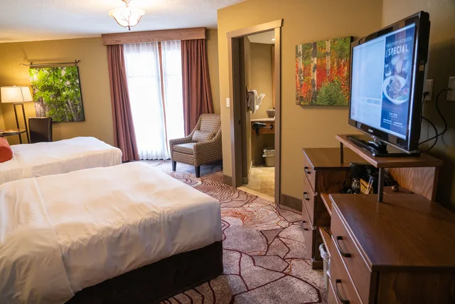 غرفة بسريرين كوين، Banff Caribou Lodge & Spa 3/3