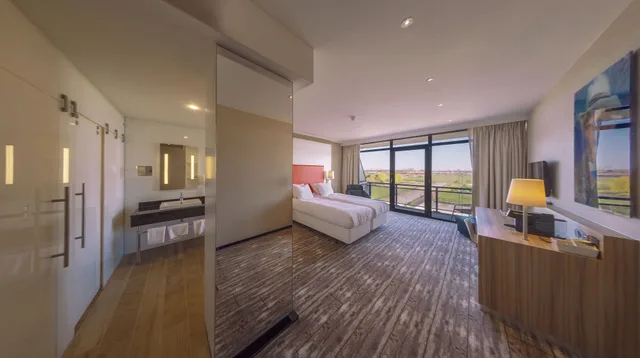 Superior, Twin Beds, Van der Valk Hotel A4 Schiphol 2/5