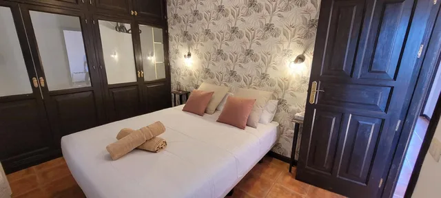 جناح جونيور، Ecolife Hotel 9/10