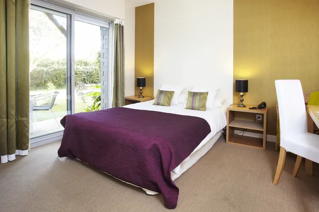غرفة سوبيريور بسرير مزدوج أو سريرين منفصلين، Carnac Lodge Hotel & Spa 1/10