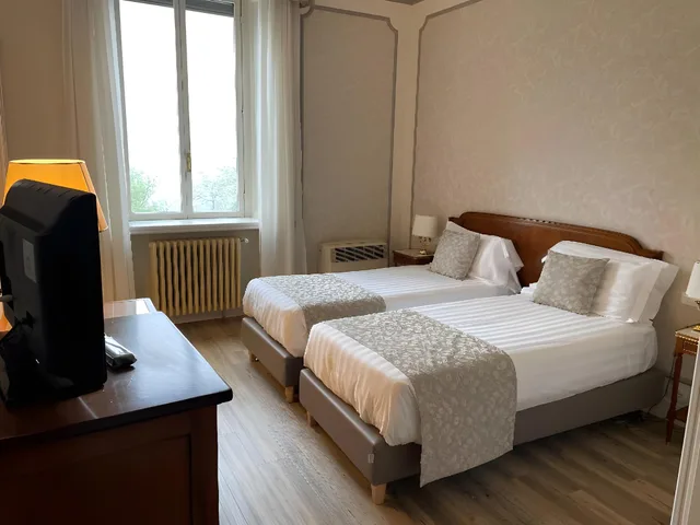 غرفة قياسية، Palace Grand Hotel Varese 3/3