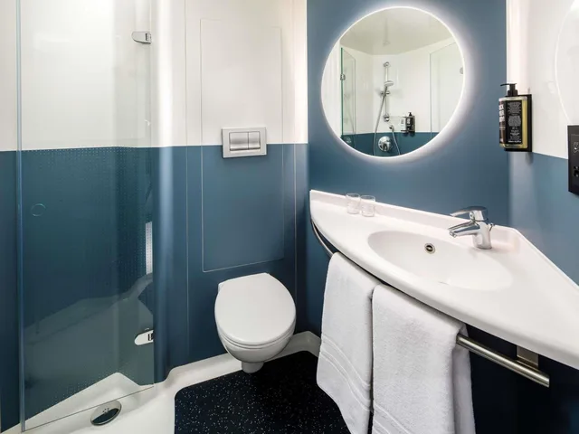 غرفة عائلية بسرير مزدوج وسرير فردي، Ibis London Greenwich 4/5