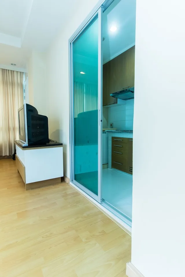 1 Bedroom, King Bed, Silom Convent Garden 7/10