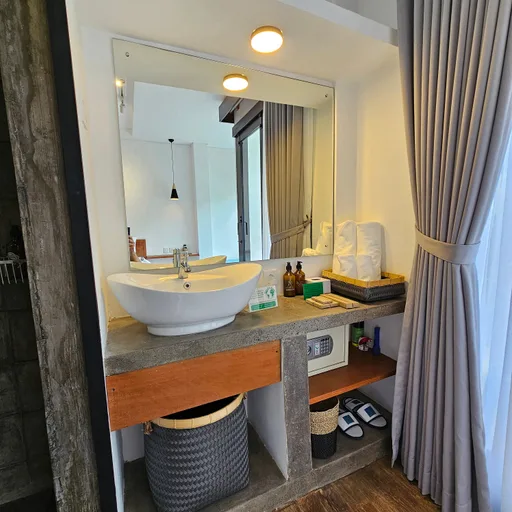 غرفة بسرير مزدوج بشرفة، Chandi Hotel Ubud 2/2