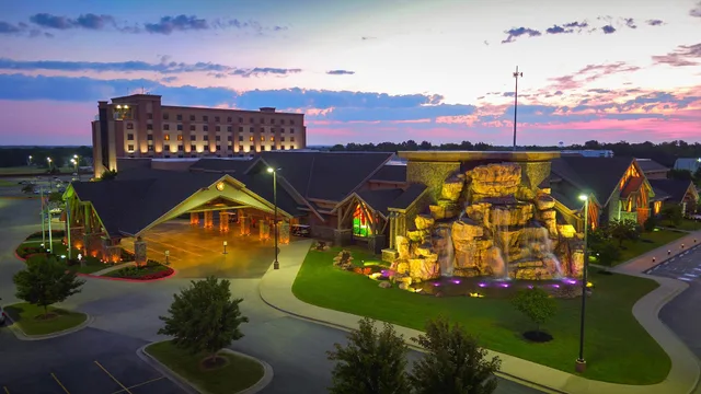 غرفة ديلوكس، CHEROKEE CASINO & HOTEL WEST SILOAM SPRINGS 1/1