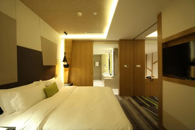 Bamboo, Suite, King Bed، BeiJing Qianyuan Hotel 1/5