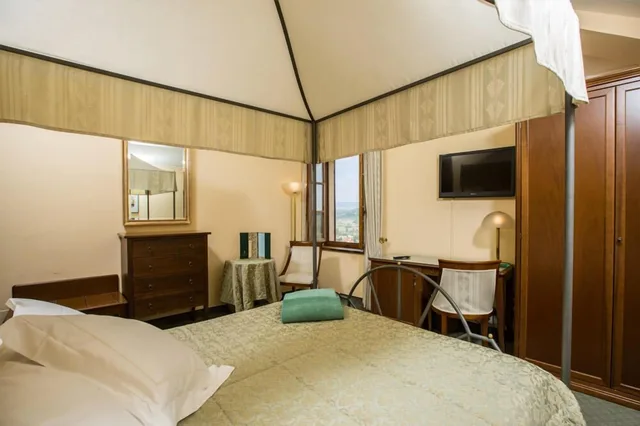 غرفة سوبيريور بسرير كوين، VIlla San Lucchese 4/8