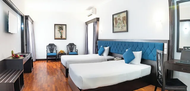 غرفة بريميير ديلوكس بسريرين منفصلين، Royal Hotel Saigon 5/6
