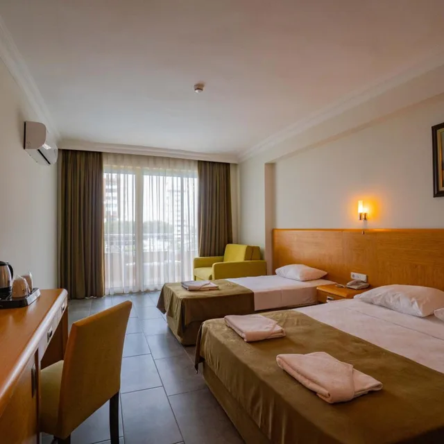 Family, SENZA Grand Santana Hotel 2/9