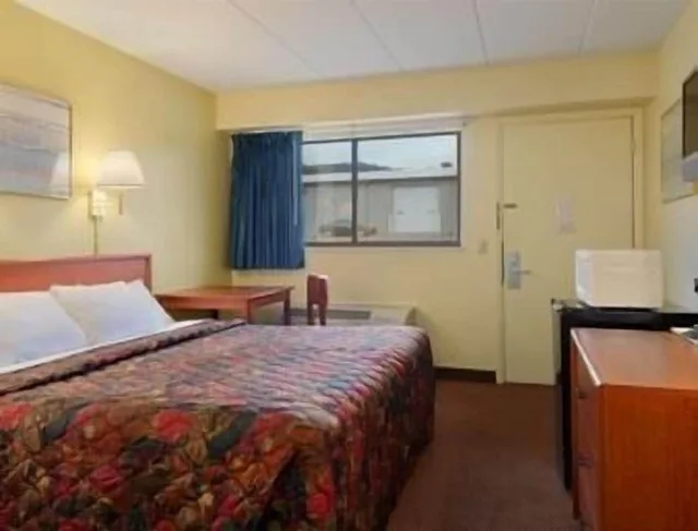 غرفة بسرير كينج، Days Inn By Wyndham Athens 3/4