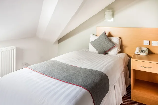 غرفة ديلوكس مفردة، London Guest House by OYO - Acton 5/10