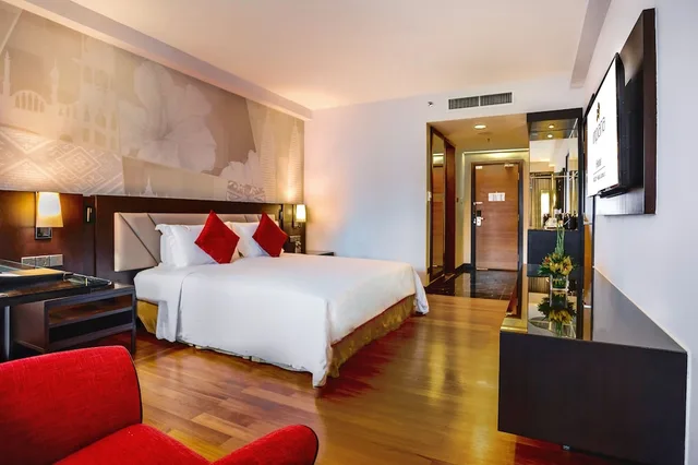 غرفة ديلوكس بسرير كينج وسريرين منفصلين، Impiana KLCC Hotel 2/3