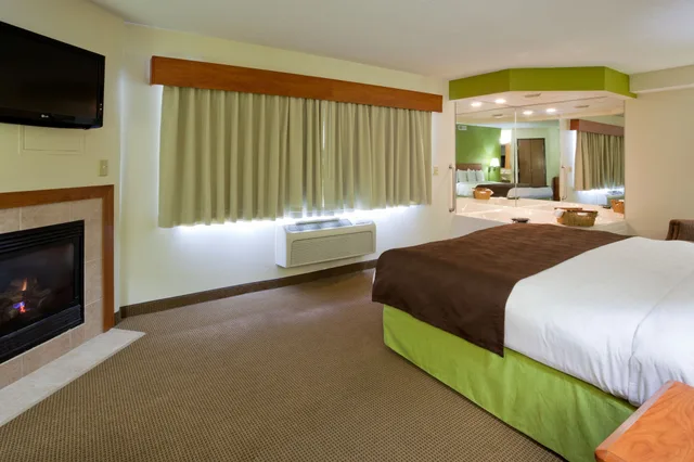 جناح استوديو بريميير بسرير كينج، Americinn By Wyndham Thief River Falls 1/3