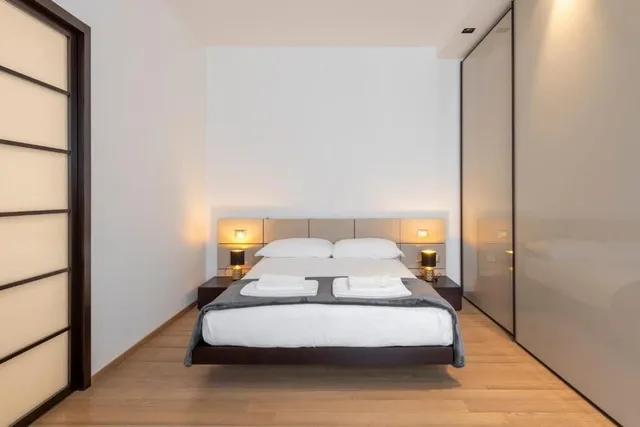Queen Bed, Sofa, Milan Royal Suites Luxury Apartments 1/7