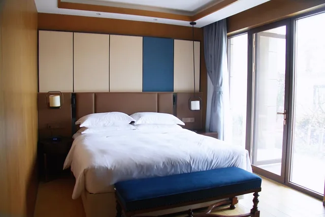 Room, 3 King Beds, Outdoor Pool، Holiday Inn Resort Maoshan Hot-Spring 2/3