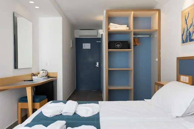 Room, Twin Beds, Lateral Side Sea View، Alia Beach Hotel Adults only 18+ 7/9