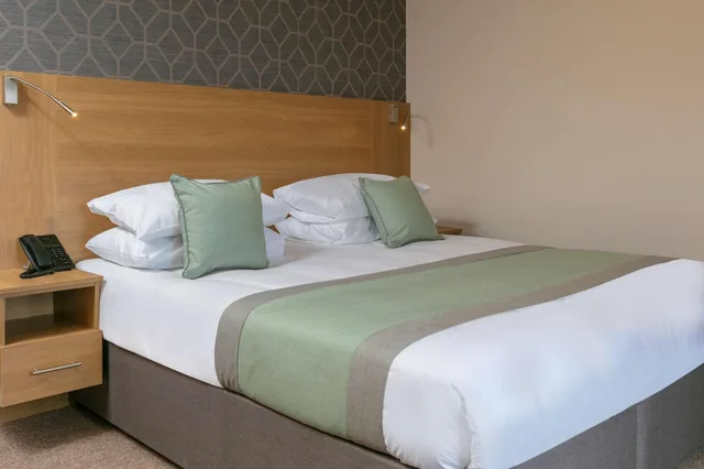 غرفة قياسية بسرير مزدوج، Best Western Northfields Ealing Hotel 2/4