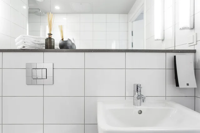 شقة بسرير كوين بغرفة نوم واحدة مع أريكة، Biz Apartment Hammarby Sjostad 2/2