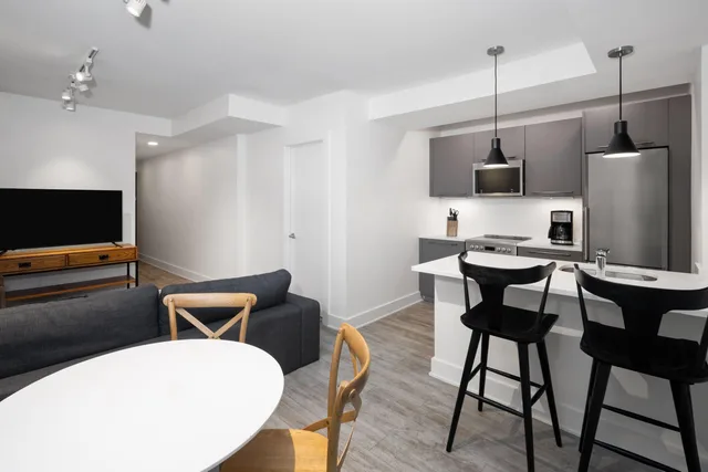 شقة ديلوكس بسريرين كوين بغرفتي نوم، Reside Navy Yard, a Wyndham Residence 3/3