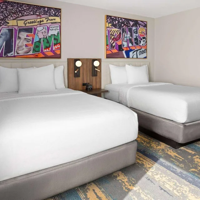 غرفة بسرير مزدوج، La Quinta Inn & Suites by Wyndham Memphis I-240 4/10