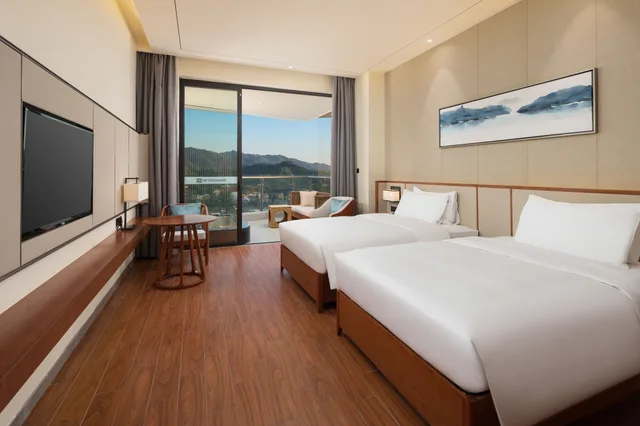 غرفة بسريرين منفصلين بإطلالة على الجبل للمدخنين، Wyndham Nankunshan 1/3