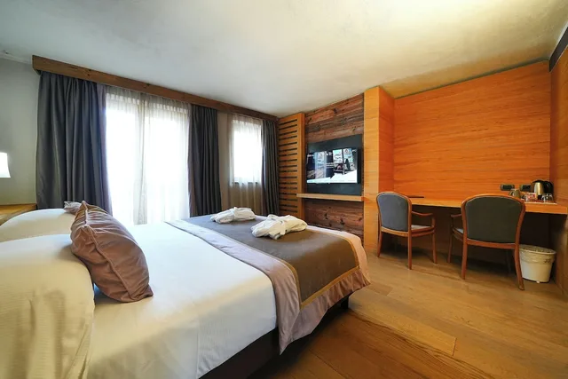 غرفة سوبيريور بسرير كوين، Hotel Excelsior Planet 3/9