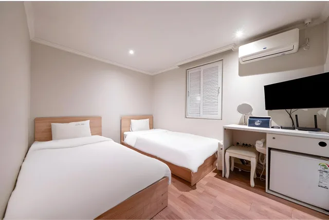 غرفة بسريرين منفصلين، Hotel Mini 1/1