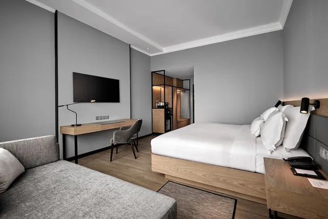 غرفة ديلوكس بسرير كينج مع أريكة، AC Hotel Penang 1/2