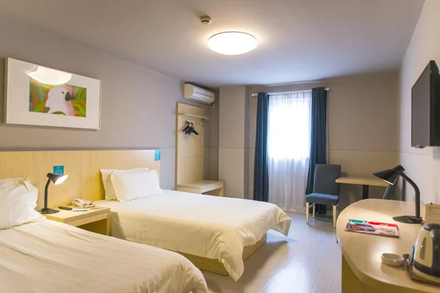 غرفة قياسية بسريرين منفصلين، Jinjiang Inn Select (Tianjin Haitai Industrial Park) 2/6