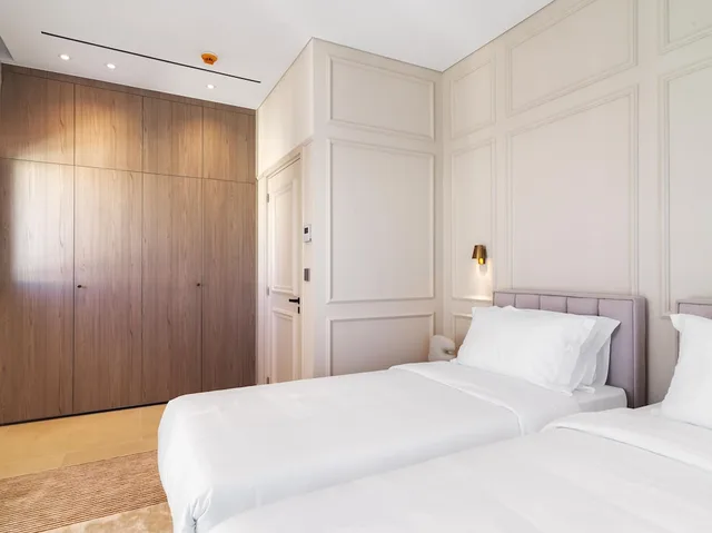 جناح رئاسي بسريرين منفصلين مع أريكة، LIV Mackenzie Beach Suites 1/10