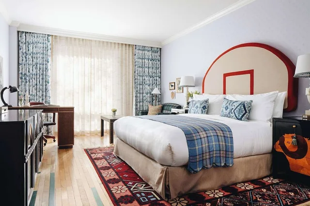 غرفة بسرير كينج، Graduate by Hilton Chapel Hill 3/4