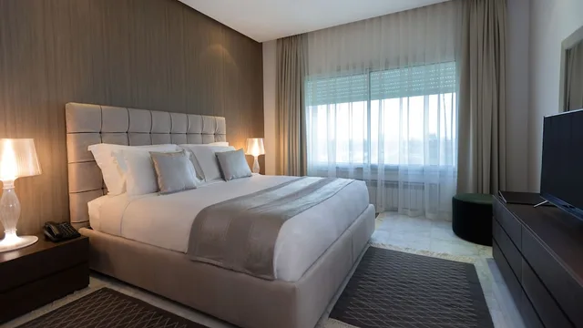 3 Bedrooms, Suite, 3 Queen Beds, Lake View, ADAM Hotel Suites 1/4
