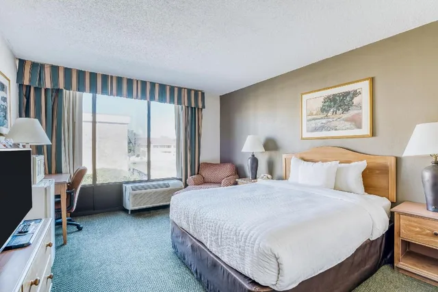 غرفة بسرير كينج، Hotel Monroe LA I-20 4/5