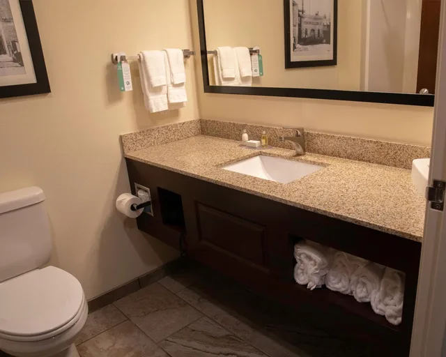 استوديو بسرير كوين، Cobblestone Hotel & Suites - Two Rivers 7/7