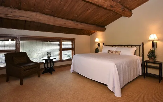 شاليه بسريرين كينج وسرير كوين بـ5 غرف نوم مع أريكة، Seven Springs Resort 6/8