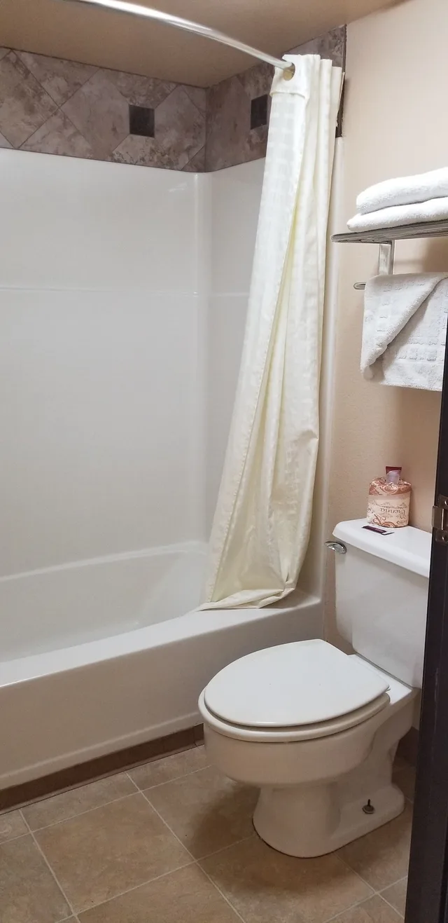 غرفة بسرير كينج لذوي الإعاقة، Days Inn By Wyndham Winnemucca 3/4