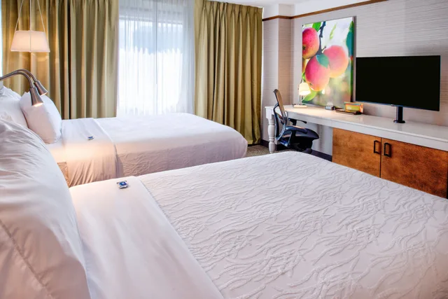 غرفة بسريرين مزدوجين، Hilton Garden Inn Detroit Southfield 3/6