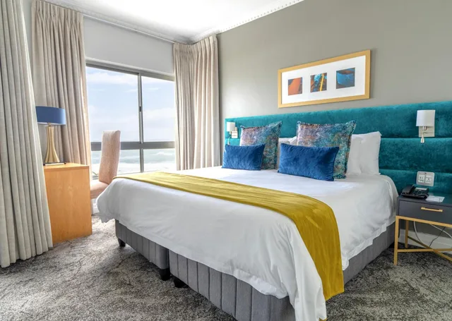 جناح سوبيريور بإطلالة على البحر بغرفتي نوم، Peninsula All-Suite Hotel by Dream Resorts 4/10