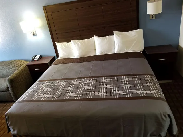 غرفة بسرير كينج، SureStay By Best Western Terrell 6/10