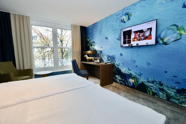جناح بسرير مزدوج مع أريكة، Sunday Hotel & Suites Leipzig 3/6