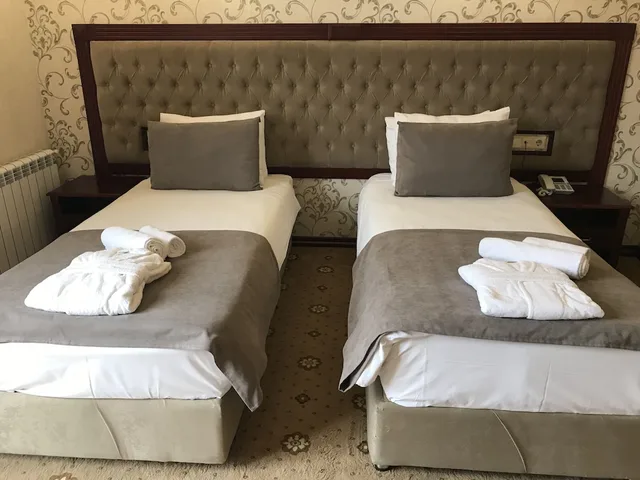 Comfort, Quadruple, 4 Beds, Capitol Hotel 5/7