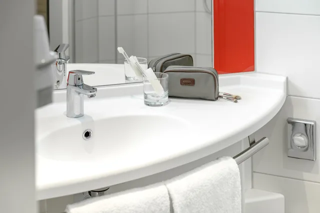 غرفة قياسية بسريرين منفصلين، Ibis Landshut City 4/4