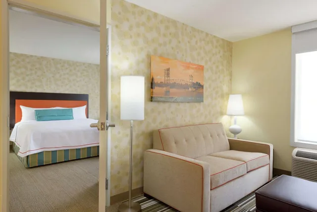 1 Bedroom, Suite, Queen Bed, Sofa, Home2 Suites by Hilton Alexandria 3/7