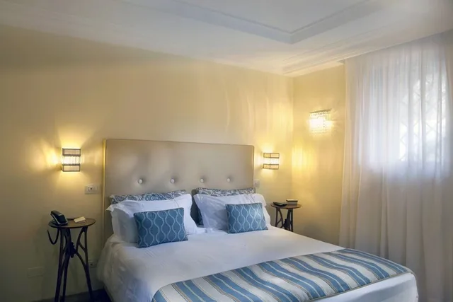 غرفة كلاسيكية بسرير كوين، Palazzo Marziale 9/10