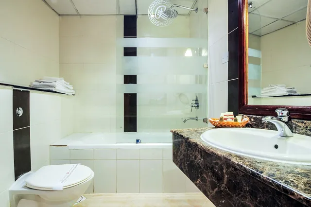 Executive, Suite, Double Bed, Ramee California Hotel, Juffair 2/2