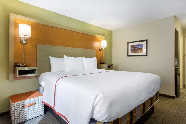 غرفة بسرير مزدوج، Gallus Stadium Park Inn, an Ascend Collection Hotel 4/5